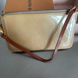 Louis Vuitton Monogram Vernis Lexington Porchette